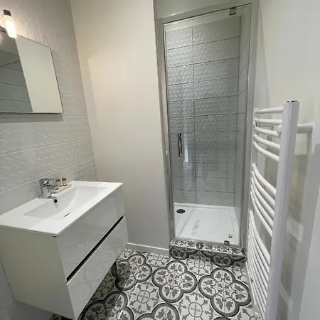 Superbes De Charme, Lumineux Et Climatises En Plein Centre Appartement Bordeaux