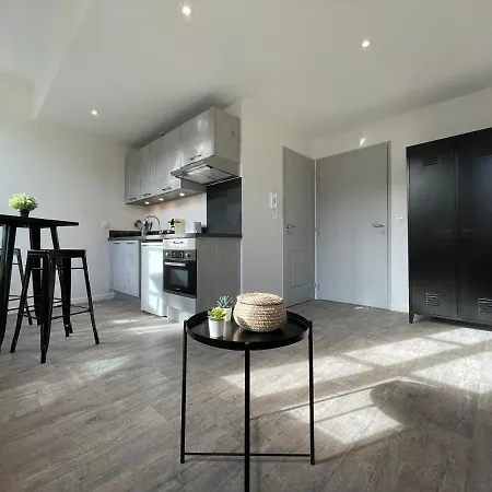 Superbes De Charme, Lumineux Et Climatises En Plein Centre * Bordeaux